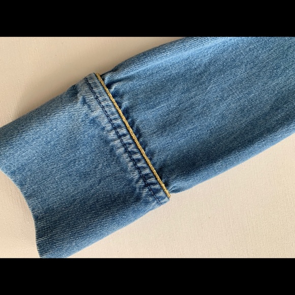 Gap girls denim jacket (size small) - Picture 4 of 5